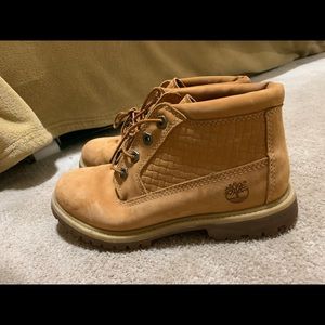 Timberland boots women’s 7.5